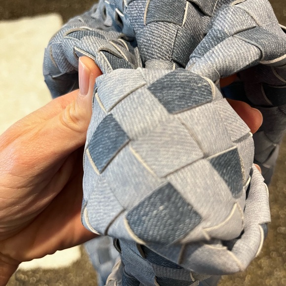 SOLD Never worn Bottega Veneta denim Jodie - Picture 4 of 7